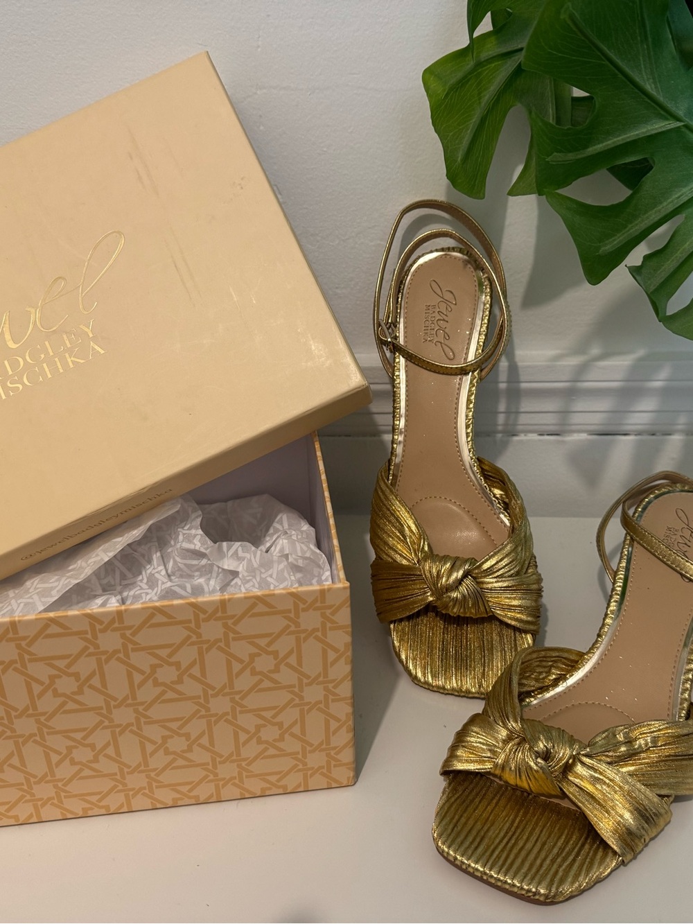 Badgley Mischka Metallic Gold Knotted Strap Heels